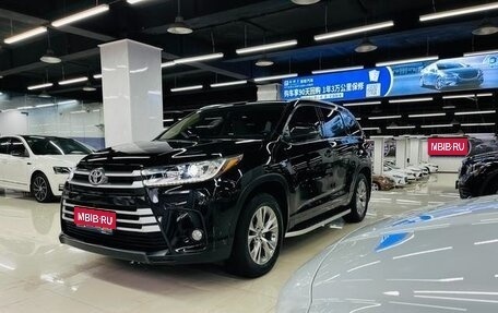 Toyota Highlander III, 2020 год, 3 250 000 рублей, 1 фотография