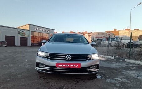 Volkswagen Passat B8 рестайлинг, 2019 год, 2 850 000 рублей, 3 фотография