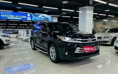 Toyota Highlander III, 2020 год, 3 250 000 рублей, 3 фотография