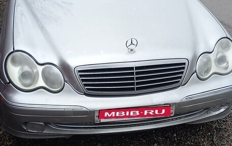 Mercedes-Benz C-Класс, 2003 год, 520 000 рублей, 3 фотография