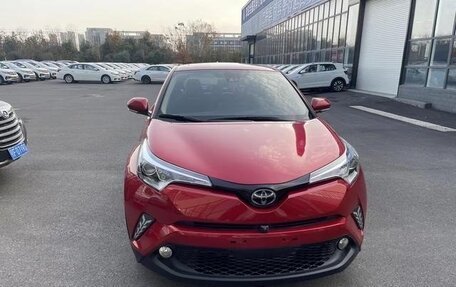 Toyota C-HR I рестайлинг, 2020 год, 2 050 000 рублей, 2 фотография