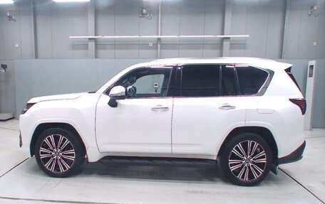 Lexus LX, 2022 год, 15 337 000 рублей, 2 фотография