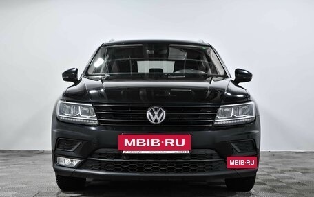 Volkswagen Tiguan II, 2017 год, 2 080 000 рублей, 3 фотография