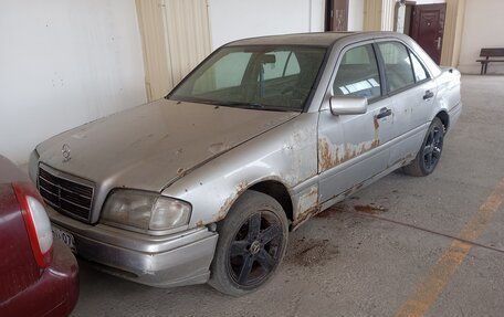 Mercedes-Benz C-Класс, 1993 год, 150 000 рублей, 1 фотография