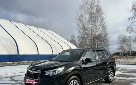 Subaru Forester, 2019 год, 2 990 000 рублей, 2 фотография