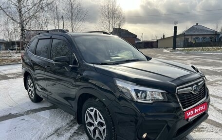 Subaru Forester, 2019 год, 2 990 000 рублей, 3 фотография