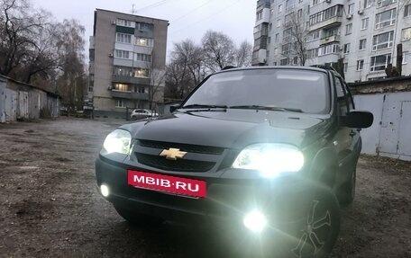 Chevrolet Niva I рестайлинг, 2011 год, 655 555 рублей, 2 фотография