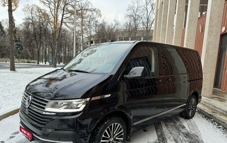 Volkswagen Multivan T6 рестайлинг, 2020 год, 6 250 000 рублей, 1 фотография