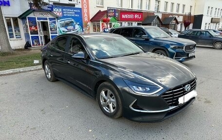 Hyundai Sonata VIII, 2019 год, 2 500 000 рублей, 1 фотография