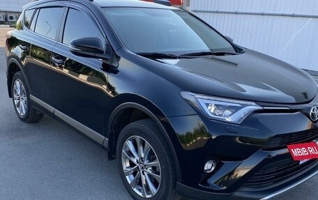 Toyota RAV4, 2017 год, 2 950 000 рублей, 6 фотография