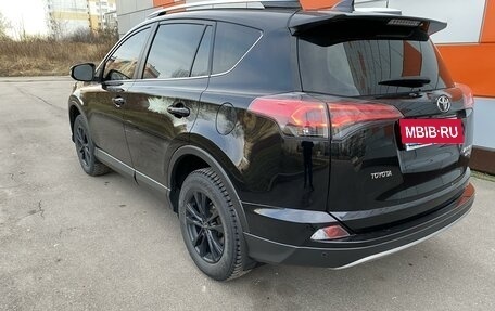 Toyota RAV4, 2017 год, 2 950 000 рублей, 12 фотография