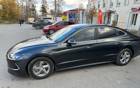 Hyundai Sonata VIII, 2019 год, 2 500 000 рублей, 6 фотография