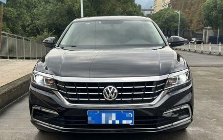 Volkswagen Passat B8 рестайлинг, 2021 год, 1 850 000 рублей, 2 фотография