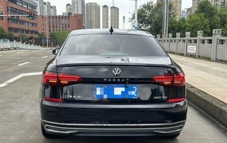 Volkswagen Passat B8 рестайлинг, 2021 год, 1 850 000 рублей, 5 фотография