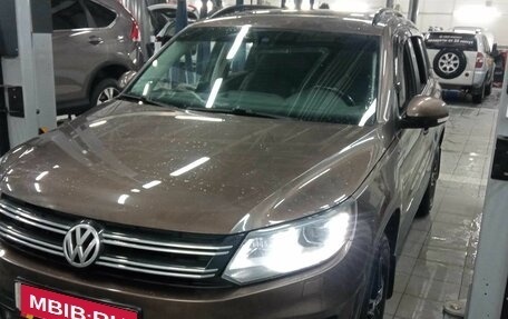 Volkswagen Tiguan I, 2015 год, 1 550 000 рублей, 1 фотография