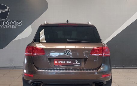 Volkswagen Touareg III, 2011 год, 2 180 000 рублей, 6 фотография