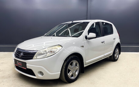 Renault Sandero I, 2012 год, 645 000 рублей, 1 фотография