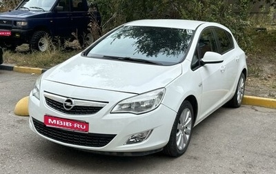 Opel Astra J, 2011 год, 680 000 рублей, 1 фотография