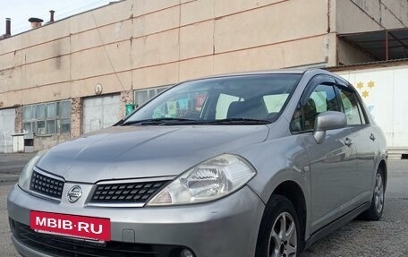 Nissan Tiida, 2004 год, 570 000 рублей, 5 фотография