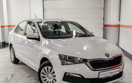 Skoda Rapid II, 2020 год, 1 635 650 рублей, 2 фотография