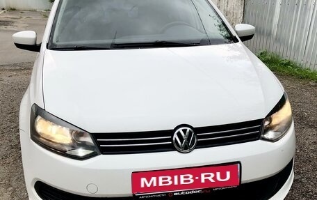 Volkswagen Polo VI (EU Market), 2012 год, 929 000 рублей, 1 фотография