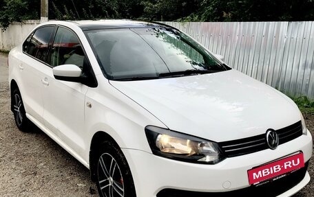 Volkswagen Polo VI (EU Market), 2012 год, 929 000 рублей, 2 фотография