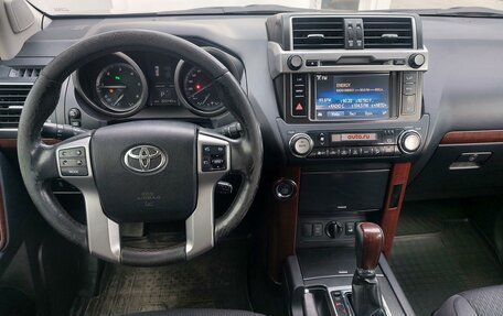 Toyota Land Cruiser Prado 150 рестайлинг 2, 2015 год, 3 149 000 рублей, 17 фотография