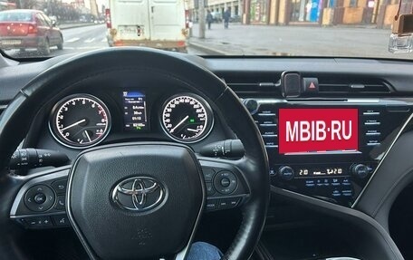 Toyota Camry, 2018 год, 2 700 000 рублей, 19 фотография