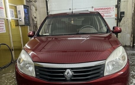 Renault Sandero I, 2012 год, 680 000 рублей, 2 фотография