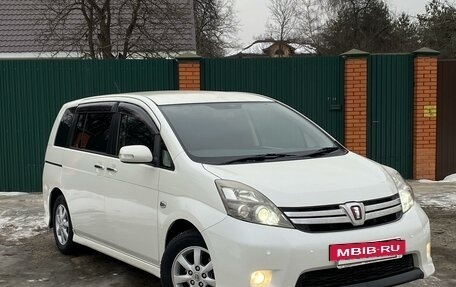 Toyota ISis I, 2011 год, 1 320 000 рублей, 4 фотография