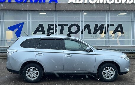 Mitsubishi Outlander III рестайлинг 3, 2012 год, 1 385 000 рублей, 3 фотография