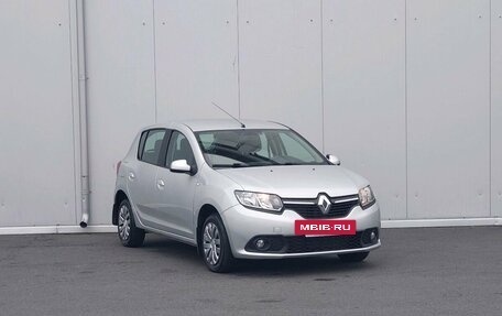 Renault Sandero II рестайлинг, 2016 год, 870 000 рублей, 3 фотография