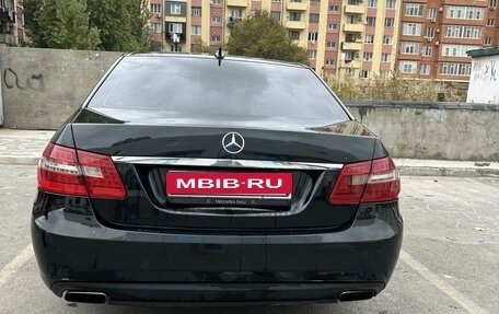 Mercedes-Benz E-Класс, 2010 год, 1 350 000 рублей, 4 фотография