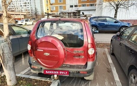 Chevrolet Niva I рестайлинг, 2013 год, 550 000 рублей, 3 фотография