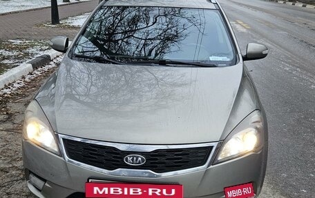 KIA cee'd I рестайлинг, 2011 год, 850 000 рублей, 9 фотография