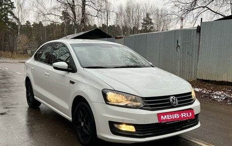 Volkswagen Polo VI (EU Market), 2015 год, 935 000 рублей, 3 фотография