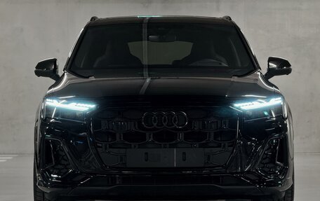 Audi Q7, 2024 год, 15 800 000 рублей, 38 фотография