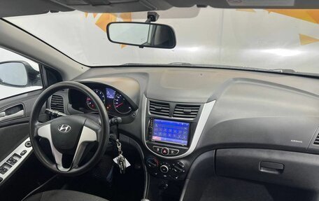 Hyundai Solaris II рестайлинг, 2013 год, 765 000 рублей, 12 фотография