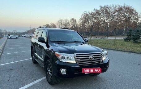 Toyota Land Cruiser 200, 2013 год, 5 490 000 рублей, 3 фотография