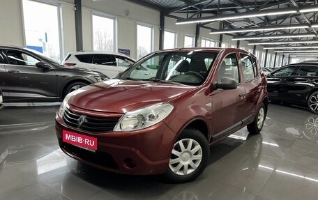 Renault Sandero I, 2013 год, 795 000 рублей, 1 фотография