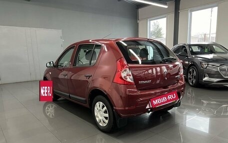 Renault Sandero I, 2013 год, 795 000 рублей, 6 фотография