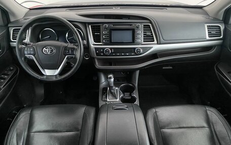 Toyota Highlander III, 2014 год, 2 740 000 рублей, 14 фотография