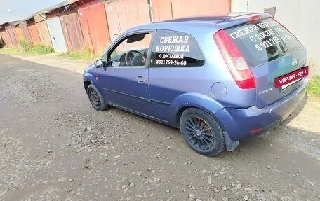 Ford Fiesta, 2005 год, 305 000 рублей, 2 фотография