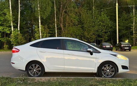 Ford Fiesta, 2015 год, 990 000 рублей, 4 фотография