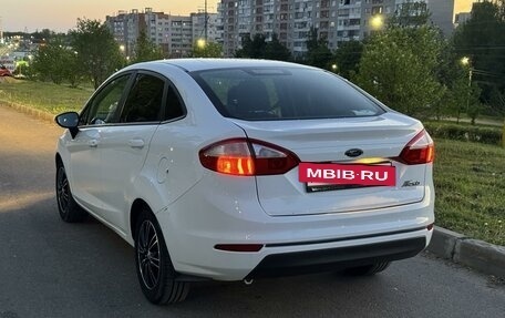 Ford Fiesta, 2015 год, 990 000 рублей, 3 фотография