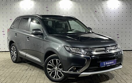 Mitsubishi Outlander III рестайлинг 3, 2017 год, 1 820 000 рублей, 2 фотография