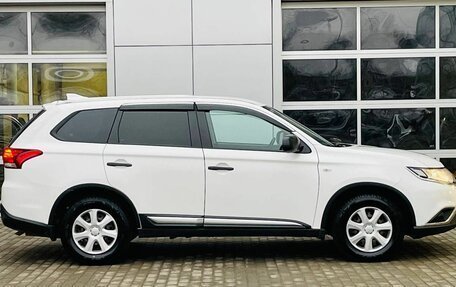 Mitsubishi Outlander III рестайлинг 3, 2019 год, 2 230 000 рублей, 4 фотография