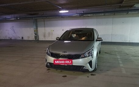 KIA Rio IV, 2020 год, 2 000 000 рублей, 4 фотография