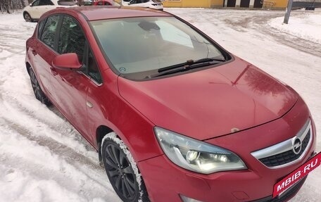 Opel Astra J, 2010 год, 650 000 рублей, 2 фотография