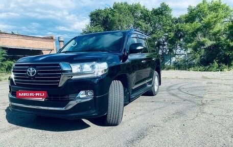 Toyota Land Cruiser 200, 2016 год, 6 700 000 рублей, 7 фотография